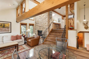 Old Hundred Unit 104, Sunny, Corner Townhouse, Treetop Views, 3 Blocks to Aspen Mtn